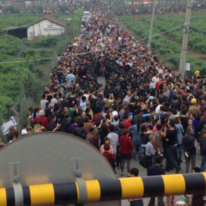In May 2014, fearing that a proposed waste incinerator plant for Hangzhou’s Yahang district would contaminate their water supply, over 20,000 residents took part in a public protest Photo: Shared by a protestor via takungpao (大公报)